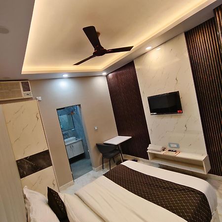 Hotel New Imperial Газиабад Экстерьер фото